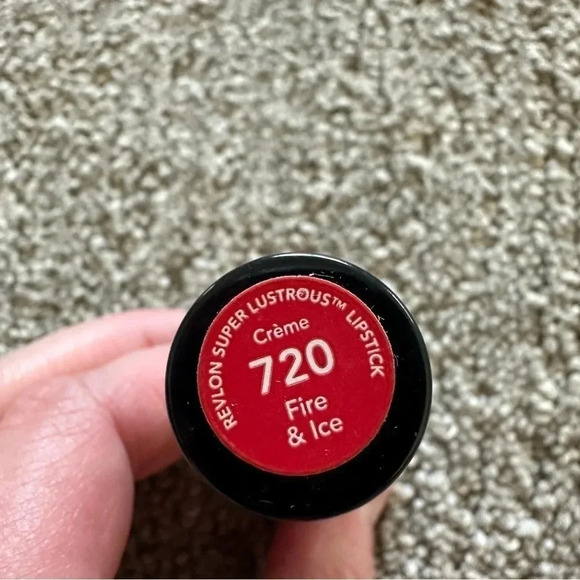 Revlon Super Lustrous Lipstick 720 Fire and Ice - Picture 1 of 4